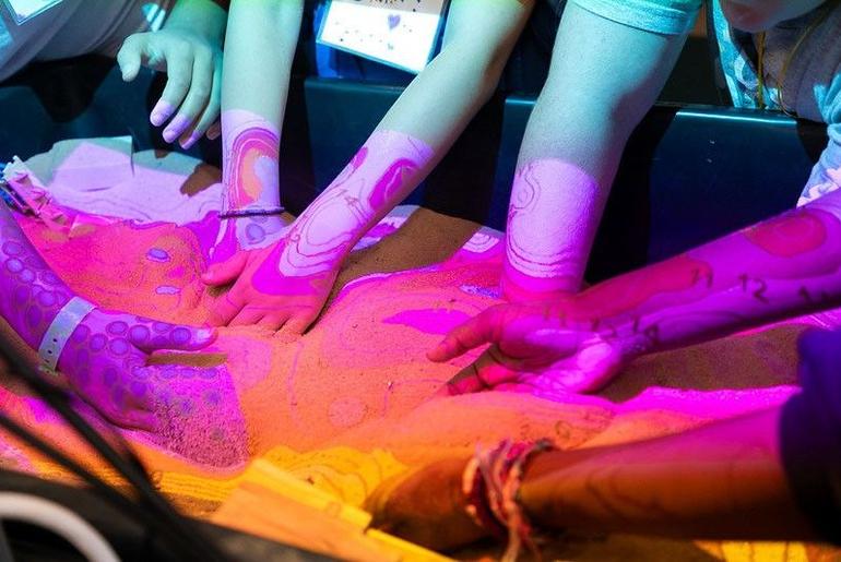 1,000 Museum Visitors Dive Into NASA Sea Level Science on…