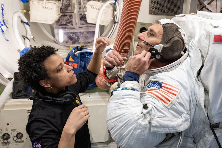 NASA Astronauts to Answer Questions from Florida Students
