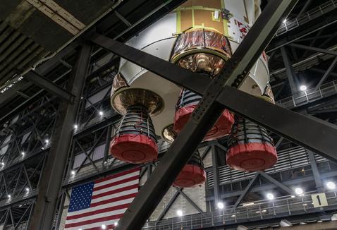 Artemis III SLS Core Stage Joins Boosters at Kennedy