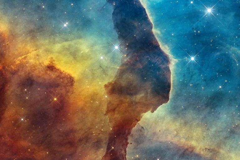 Ghostly Cat’s Head Nebula Lurks Within Sight of NASA’s…