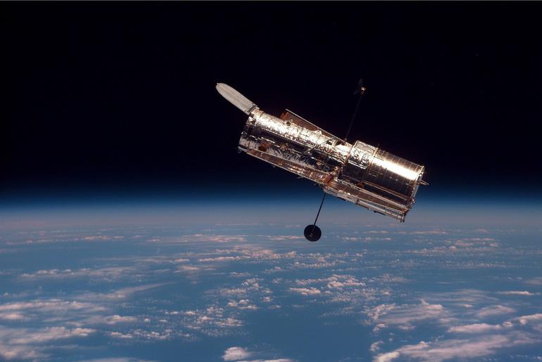 NASA Explores Potential Commercial Servicing for Hubble…